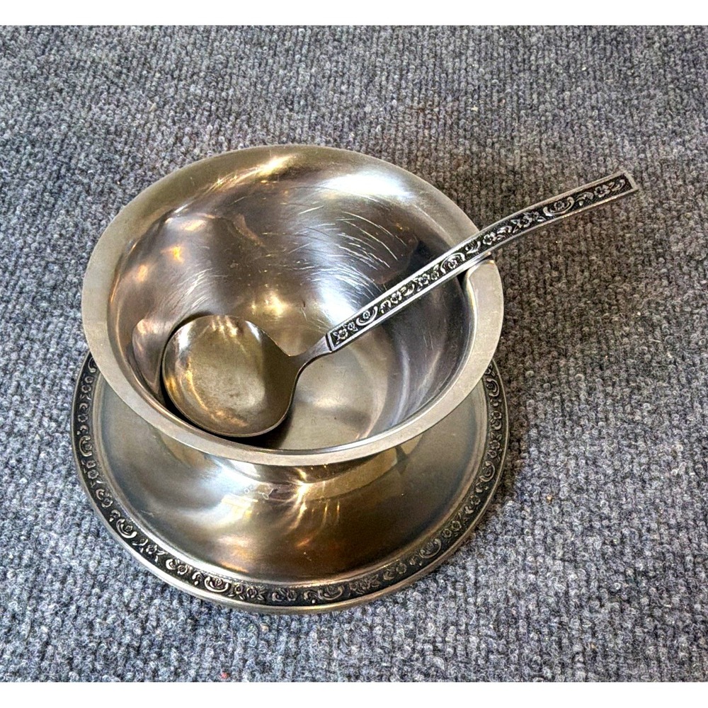 Oneida Custom Stainless Steel Ladle Silver Floral Decorative Handle, Glossy